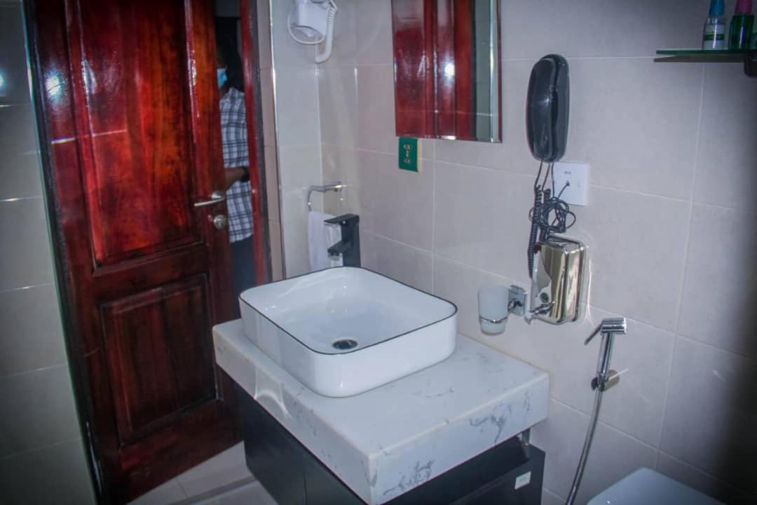 Best Lodge Tamale Ngoại thất bức ảnh